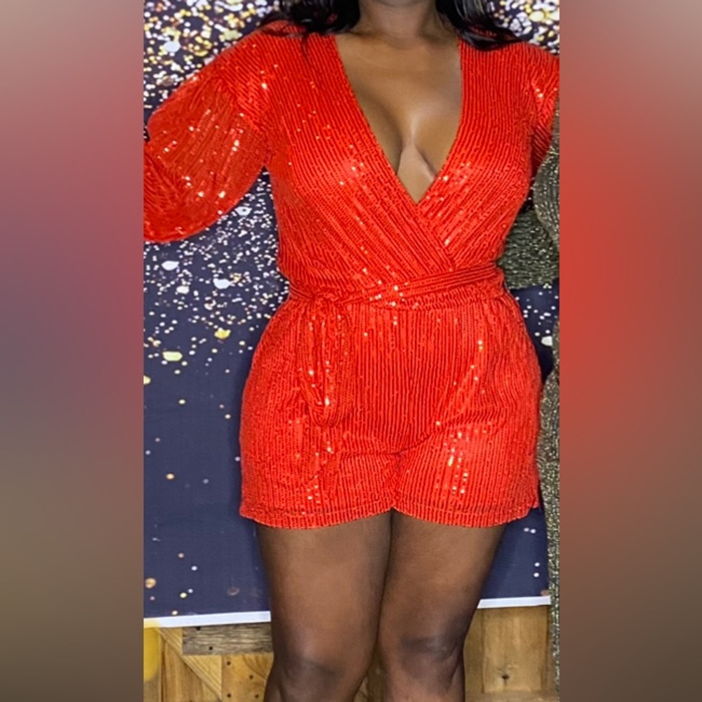 Fashion nova romper worn once for an hour. Hand washed.